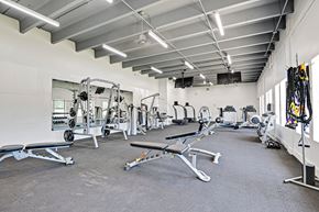 Leavenworth apartment for rent - A spacious gym with a variety of equipment.