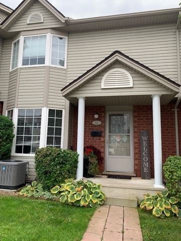 London house for rent - 41-101 Brookside St