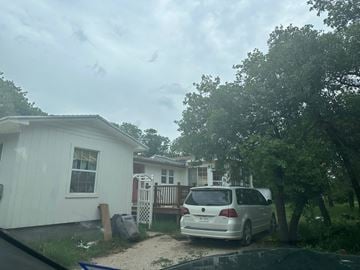 Clyde house for rent - 8660 PR 2551