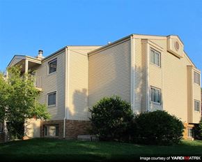 Lincoln apartment for rent - a large house with a yard in front of it