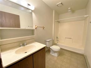 La Crosse townhouse for rent - Townhome | 4 BR | 2 Bath | Bathroom | Three Sixty Real Estate