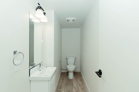 Floor plan for 2 beds, 2.5 baths, 965 sqft