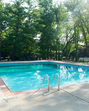Indianapolis apartment for rent - Castleton Apartment with Pool