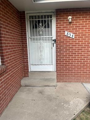 Lakewood house for rent - 834 Miller Ct.