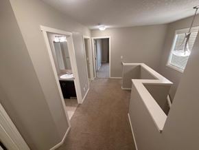 Calgary house for rent - 4 Evansborough Common Northwest