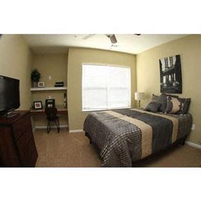 Midway Park apartment for rent - a bedroom with a bed and a tv