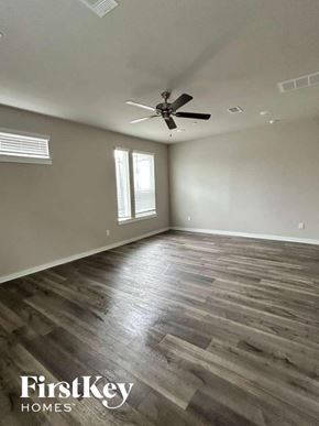 Shenandoah house for rent - 341 N Centro Circle Shenandoah, TX 77385