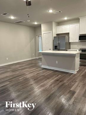 Shenandoah house for rent - 341 N Centro Circle Shenandoah, TX 77385