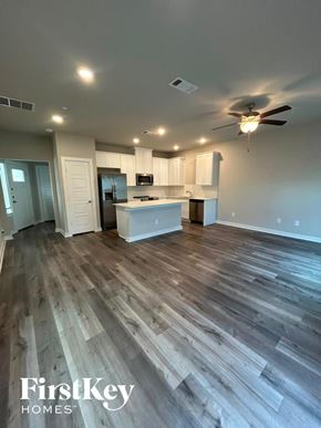 Shenandoah house for rent - 357 N Centro Circle Shenandoah, TX 77385