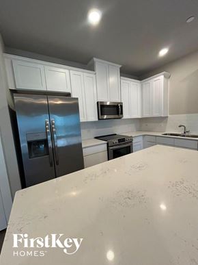 Shenandoah house for rent - 357 N Centro Circle Shenandoah, TX 77385