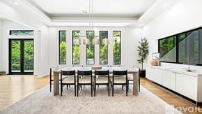 , Beverly Hills house for rent - A dining room with a table set for four.