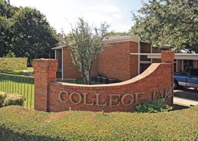 Weatherford apartment for rent - A brick archway with the words College Park on it.
