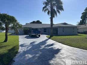 Cape Coral house for rent - A map shows a section of Fourmile Island and Del Prado Blvd.