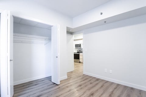 Floor plan for 1 bed, 1 bath, 672 sqft