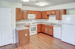 Springfield apartment for rent - Kitchen