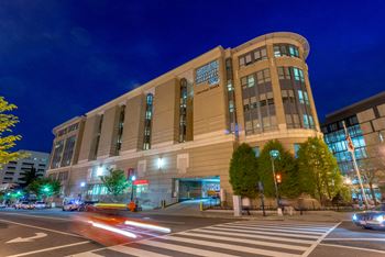 Close to the dining, shopping and nightlife in foggy bottom and georgetown 