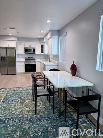 Los Angeles townhouse for rent - 1265 E Adams Blvd, Unit 1