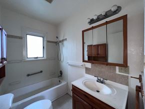 Irwin house for rent - 617 Bridge Street