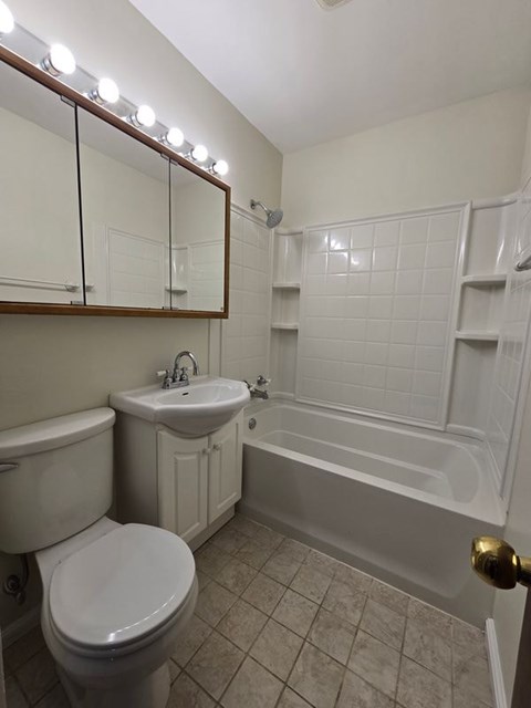 Floor plan for 2 beds, 1 bath, 1216 sqft