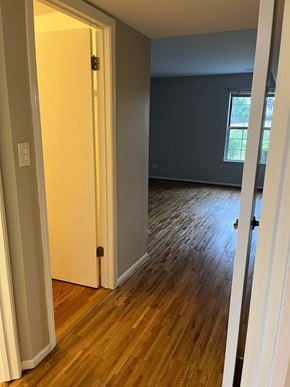 Schaumburg house for rent - 131 Crestwood Ct, #02