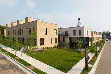 Excelsior apartment for rent - One West Drive