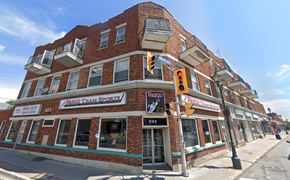 Cornwall apartment for rent - A building with a sign that says "Raido Team Sports".