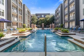 Dallas apartment for rent - The Icon at Ross - swimming pool - Apartments near Baylor Medical Center Dallas