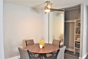 Sunnyvale apartment for rent - Dining Area at Sunnyvale Town Center, Sunnyvale