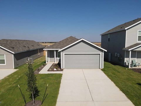 Floor plan for 4 beds, 2 baths, 1600 sqft
