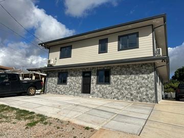 Pearl City house for rent - 1341 A Hoohui street