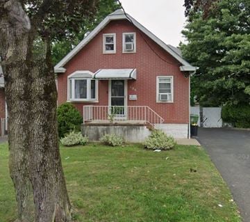 Linden house for rent - 136 Raritan Road