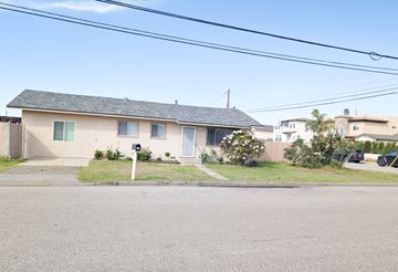 Grover Beach house for rent - 379 N 3rd St