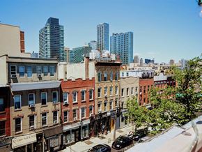 Queens apartment for rent - the view of the city from the roof of a building