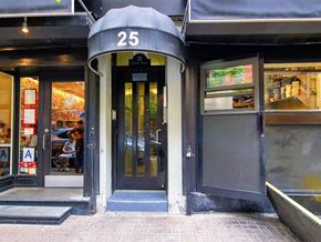 New York apartment for rent - the front door of a restaurant