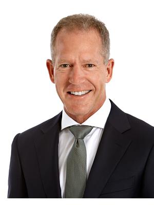 Drew Woolcott, RE/MAX Escarpment Realty Inc.