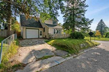 Petoskey house for rent - 202 Wesley Street