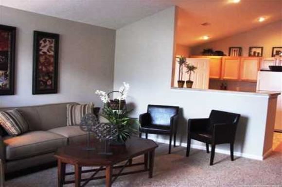 Reynoldsburg townhouse for rent - The Glen at Taylor Square Apartments in Reynoldsburg, OH