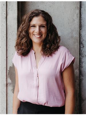 ANDREA FLORIAN, RE/MAX ESCARPMENT REALTY INC.