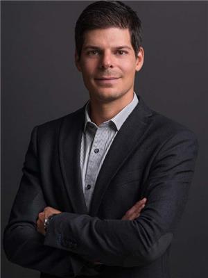 MICHAEL ALFREDO COLANGELO, RE/MAX HALLMARK YORK GROUP REALTY LTD.