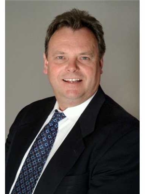 Chris Medcalf, RE/MAX Escarpment Realty Inc.