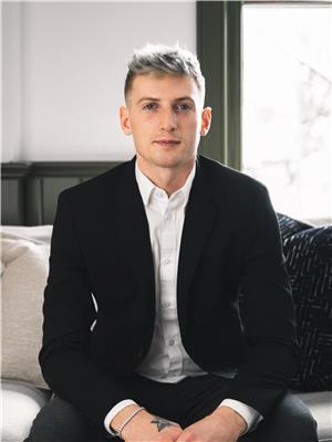 Austin Bolt, Royal LePage Wolle Realty