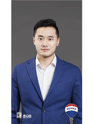 CHRIS LEE, RE/MAX ATRIUM HOME REALTY
