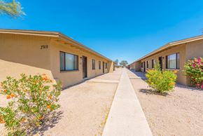 Phoenix apartment for rent - the units are in a row and have a long walkway between them