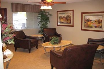 Safford apartment for rent - a living room with leather chairs and a table