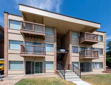 Ann Arbor apartment for rent - our apartments offer a patio or balcony for residents to enjoy