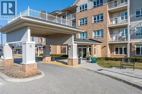St Clair apartment for rent - A realtor logo is visible on a building entrance.