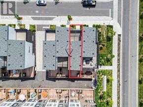 Mississauga (Port Credit) townhouse for rent - An aerial view of a house with a red line drawn on it.