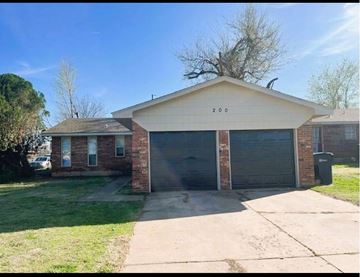 Oklahoma City house for rent - 200 NW 85th