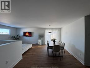 Rockland apartment for rent - A dining room with a wooden table and chairs.