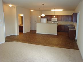 Fargo apartment for rent - Kitchen/Dining Area at BlackstoneApartments, North Dakota